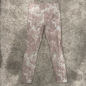 Vuori Pink Marble Print Leggings